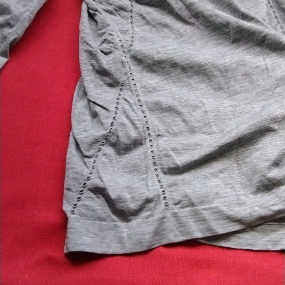 ATHLETA SHIRT - Picture 5 of 10
